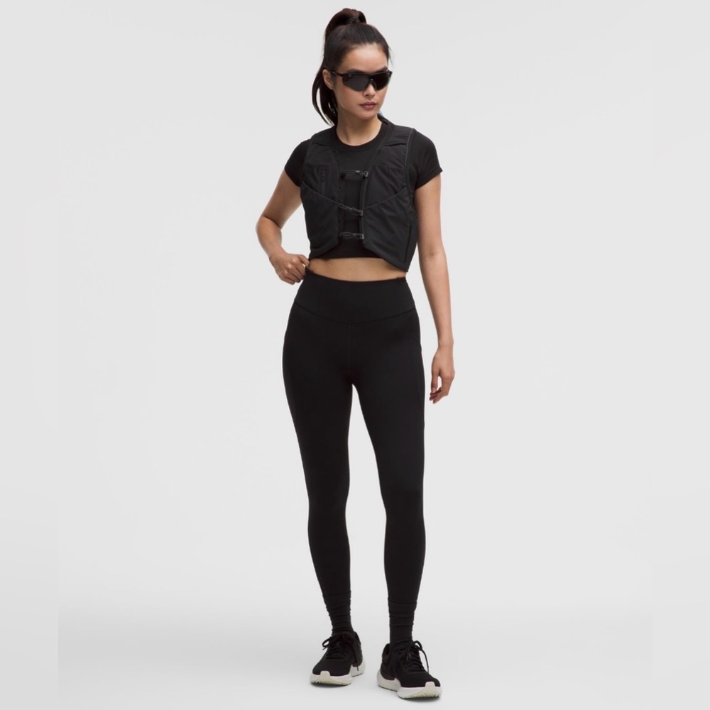 Authentic NWT Fast and Free High-Rise Tight 25 pockets